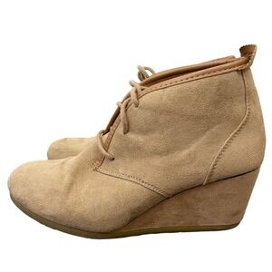 Madpole Tan Suede Wedge Ankle Boots Women's Size 8 Shoes